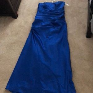 Gorgeous Royal Blue Size 14 Bridesmaids gown
